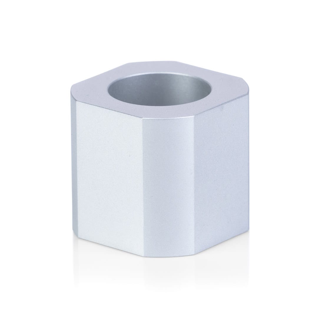 Hochwertiges Galvanikbauteil aus Aluminium für Oberflächenveredelung.